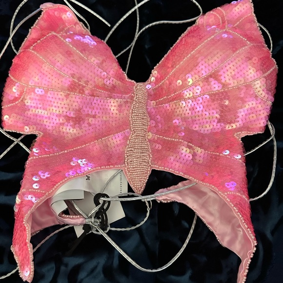 daisy street Tops - Daisy Street pink Sequin butterfly too. One size. NWT